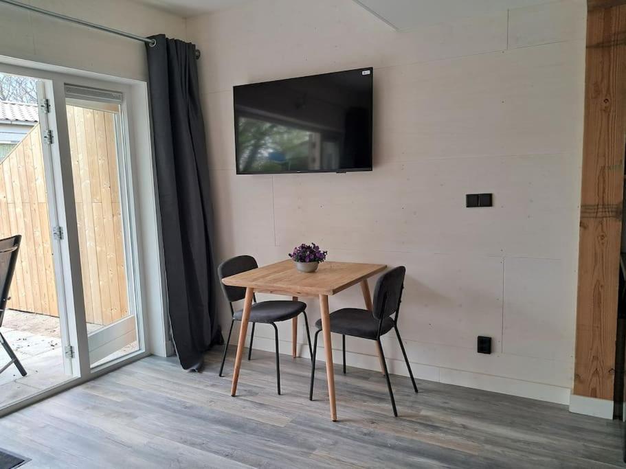 Strandhuisje Eva, Dicht Bij Zee カラントスウオーフ エクステリア 写真